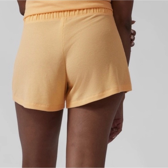 NWT ATHLETA WIND DOWN SLEEP SHORT IN LUNARIA YELLOW SZ 3X - Picture 2 of 5